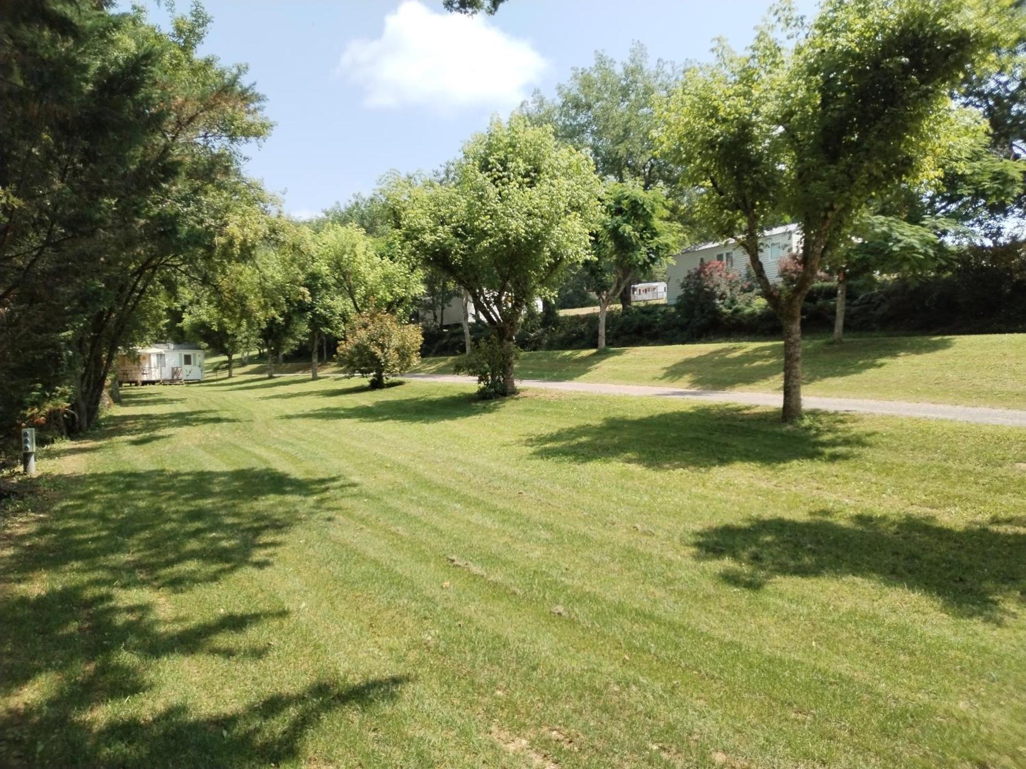 Camping Nature Le Valenty Mobil-Home-Dordogne Panoramique Clim Piscine Soturac Exteriér fotografie